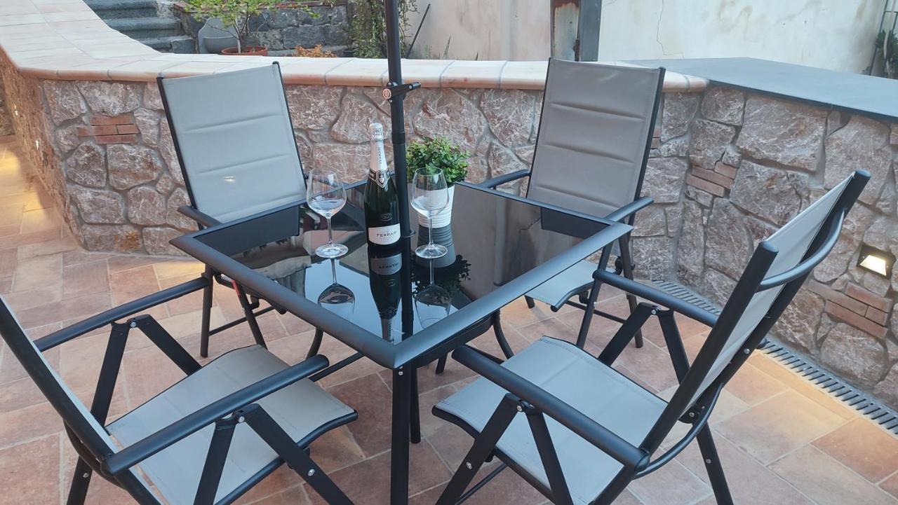 Sa Benedica - Luxury House Villa Calatabiano Exteriör bild